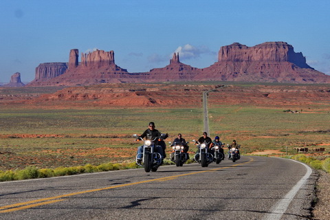 MonumentValley Biker kl